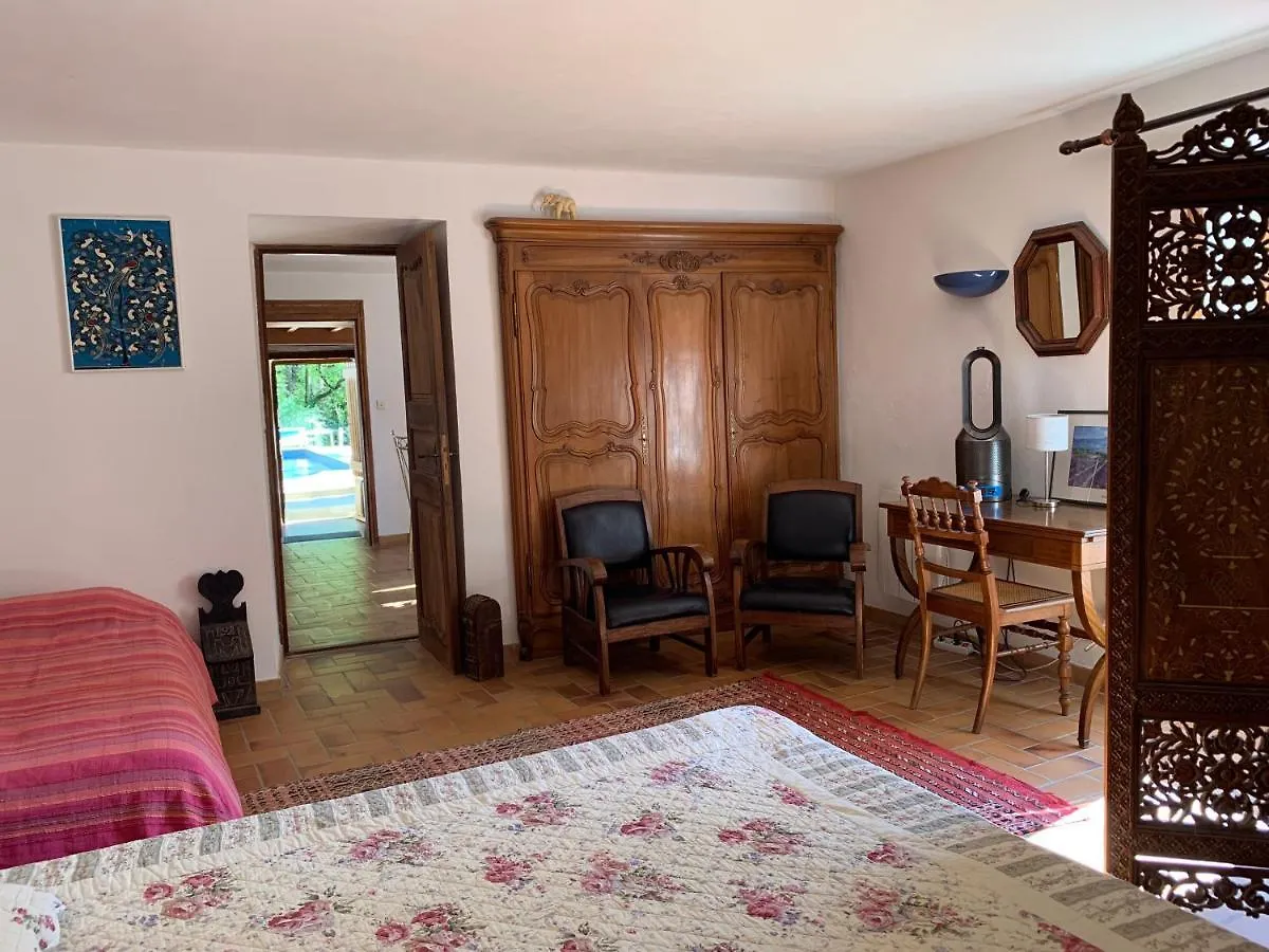 فيلا Mas Ancien Sans Vis-A-Vis Avec Piscine Chauffe Dans Les Collines Les Pilles